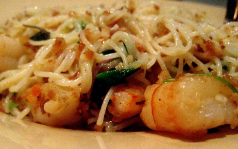 Garlicky Shrimp Pasta